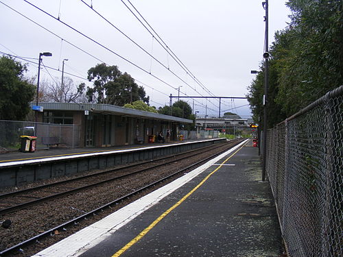 Darling railway station